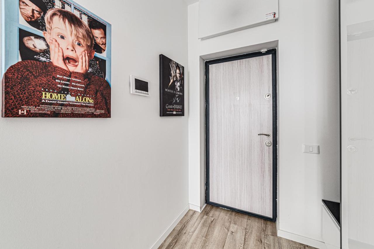 Ari Cinema Apartament With 2M Videoproiector Apartment Arad Exterior photo